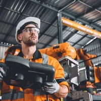 Automatyk w dziale utrzymania ruchu 200